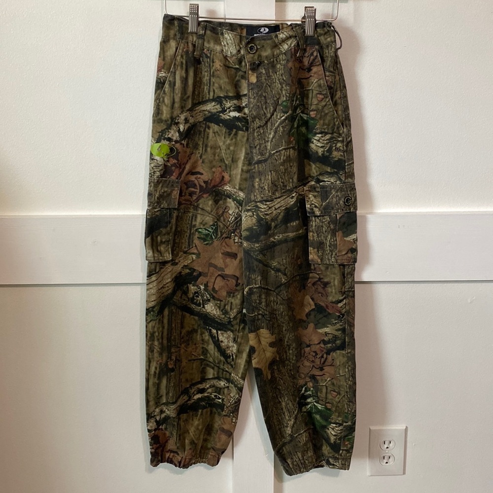 Mossy Oak camo hunting pants